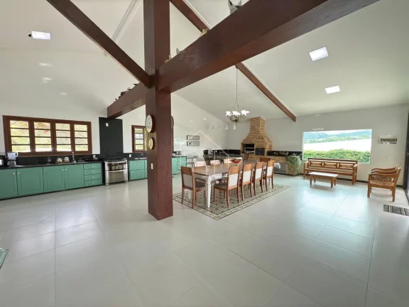 Imagem CASA EM PEDRA AZUL