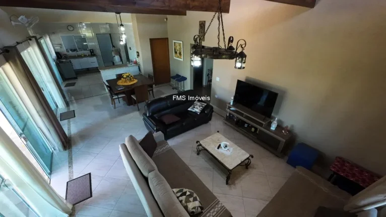 Imagem Casa com 4 suítes em condomínio a venda em Porangaba - SP