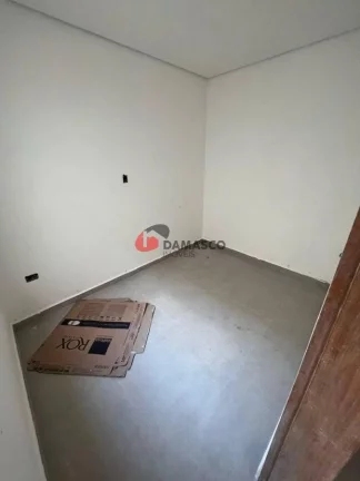 Imagem Sobrado à venda 3 Quartos, 1 Suite, 2 Vagas, 126M², Vila Metalúrgica, Santo André - SP