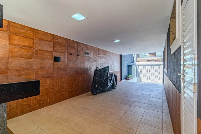 Imagem CASA com PORTEIRA FECHADA e 275m² na TAQUARA - Pronta para sua mudança!