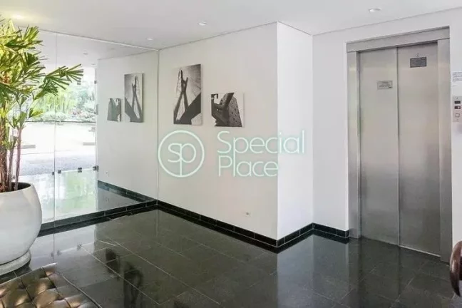 Imagem Excelente apartamento com 150m² no Jardim América. Amplo living para dois ambientes, sala de janta...