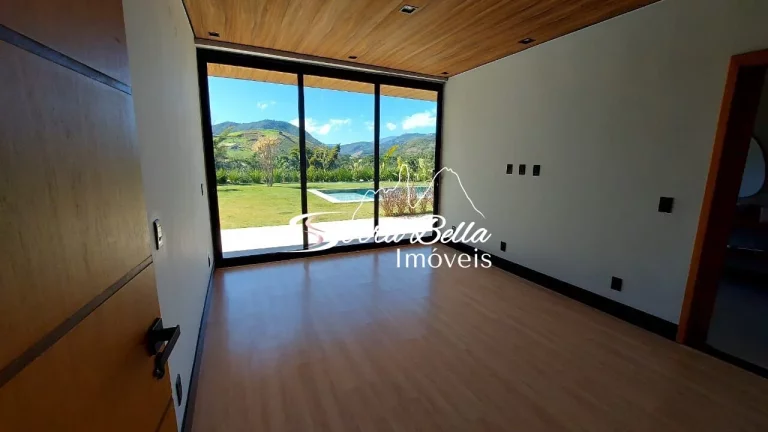 Imagem Casa Alto Padrão em Pedro do Rio, Petrópolis/RJ