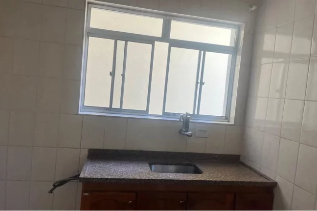 Imagem Casas em Frente Cemitério Lapa