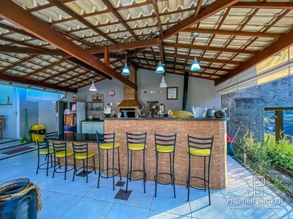 Imagem Casa à venda, 307 m² por R$ 1.800.000,00 - Tijuca - Teresópolis/RJ
