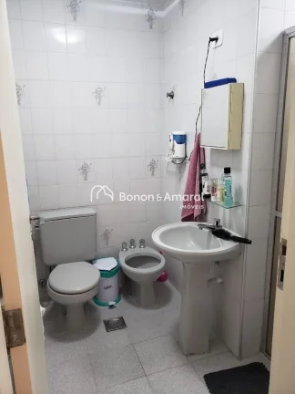 Imagem Este imóvel conta com dois dormitórios, dois banheiros, sala de estar integrada à sala de jantar,...