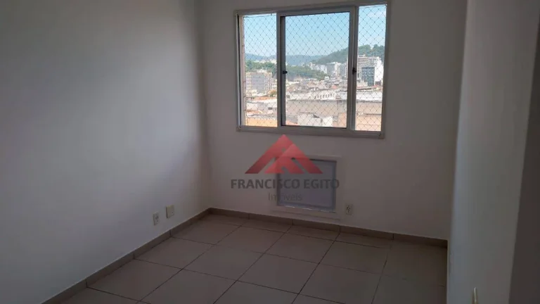 Imagem Apartamento com 2 dormitórios à venda, 67 m² por R$ 340.000,00 - Centro - Niterói/RJ