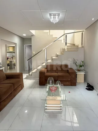 Casa à venda no Sol Nascente Etapas, 4 quartos, gourmet, Petrolina-PE