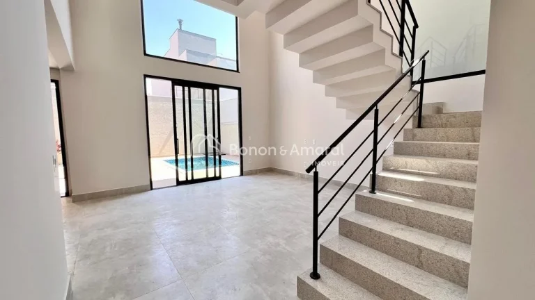 Imagem Apresentamos um magnífico sobrado à venda no prestigiado Condomínio Mont'Alcino, em Valinhos-SP. ...