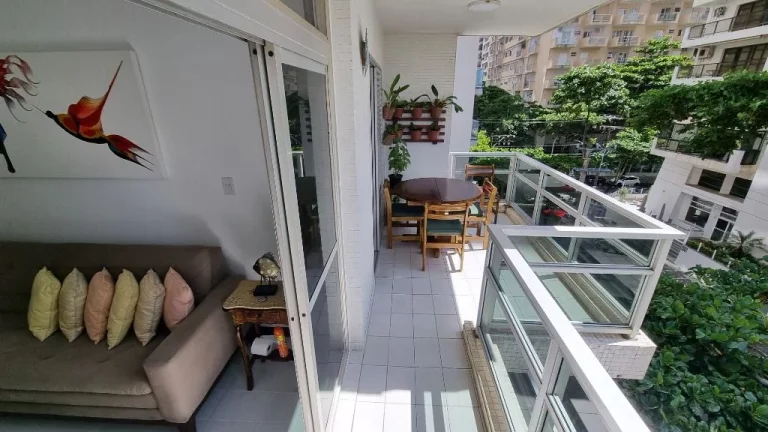 Imagem Apartamento com 3 dormitórios à venda, 140 m² - Pitangueiras - Guarujá/SP