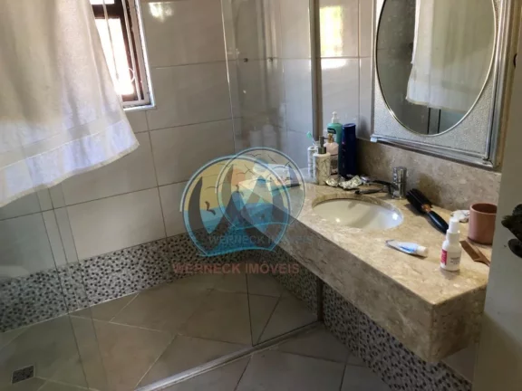 Imagem Imperdível oportunidade: Casa à venda em Ubatuba-SP, bairro Toninhas, 3 quartos, 1 suíte, 2 salas, 3 banheiros, 5 vagas e 178m².