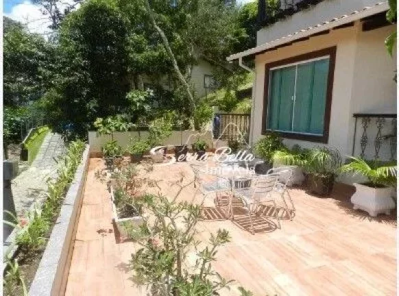 Imagem Casa com 4 dormitórios à venda, 178 m² por R$ 790.000,00 - Vargem Grande - Teresópolis/RJ