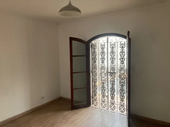 Imagem Sobrado com 4 dormitórios à venda, 236 m² por R$ 840.000,00 - Jardim Medina - Poá/SP