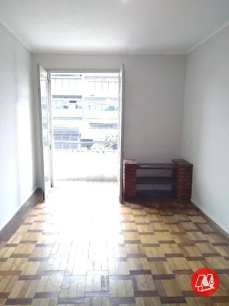 Imagem Sobrado com 3 dormitórios para alugar, 144 m² por R$ 2.023,00/mês - São João - Porto Alegre/RS