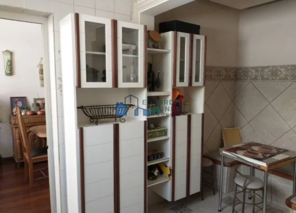 Foto do imóvel: Ótimo apartamento de 04 quartos no Bairro Santo Antônio.