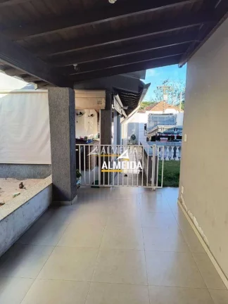 Imagem Casa com 3 dormitórios à venda, 280 m² por R$ 810.000,00 - Ajapi - Rio Claro/SP