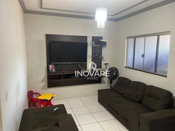 Imagem Casa com 3 dormitórios à venda, 220 m² por R$ 350.000 - Santa Maria - Itumbiara/GO