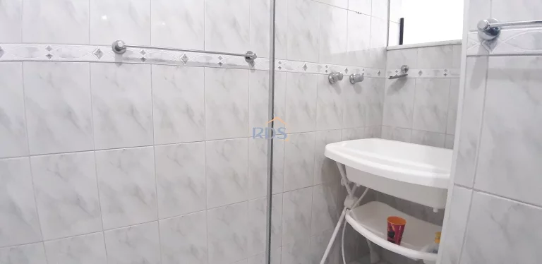 Imagem Vende Casa de 270m² com 4 dormitórios no Parque Assunção
