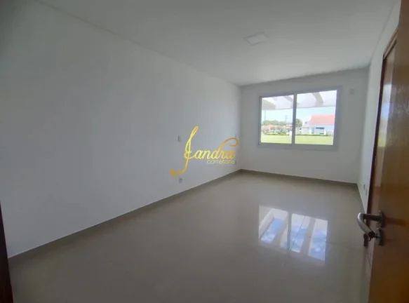 Imagem Casa térrea, com SETE suítes em condomínio fechado