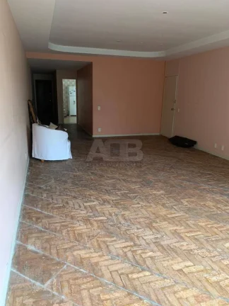 Imagem Apartamento 3 quartos em Ipanema, 170m2, 1vaga, na quadra da praia.