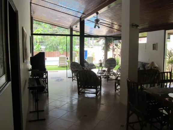Imagem Casa em condomínio a venda na praia do Lazaro em Ubatuba!
