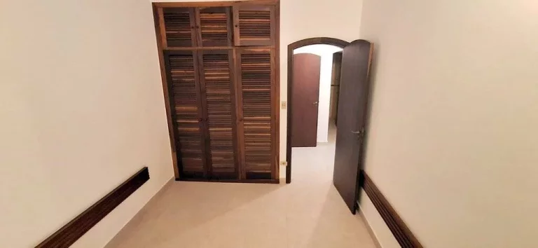 Imagem CASA LADO PRAIA PROXIMA AO CENTRO 4 DORMITORIOS