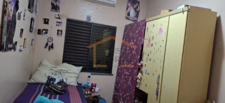 Imagem Sobrado com 170m², muito bem distribuído, 3 dormitórios, 2 banheiros, sala de estar aconchegante,...
