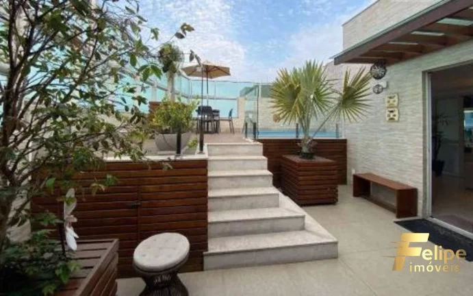 Imagem EXCELENTE OPORTUNIDADE! Cobertura duplex com vista para o mar, nada quadra da Praia de Itaparica.