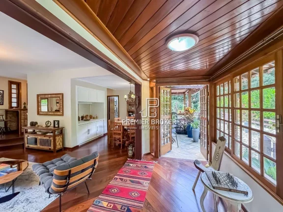 Imagem Casa à venda, 155 m² por R$ 890.000,00 - Quebra Frascos - Teresópolis/RJ