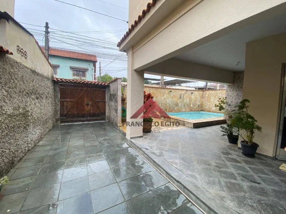 Imagem Casa com 5 dormitórios à venda por R$ 550.000,00 - Patronato - São Gonçalo/RJ