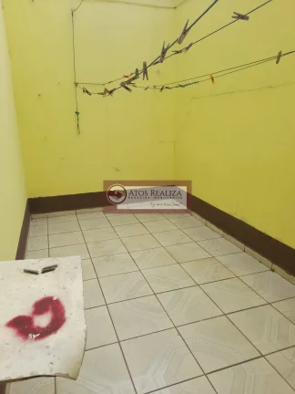 Imagem Vendo SUPER Oportunidade no Jardim Lalo. Casa térrea no Jardim Lalo, São 2 Dormitórios, 1 Suíte, 2 vagas de garagem, corredor lateral, próximo a estação autódromo da CPTM. Apenas R$ 550.000 aceita financiamento, Valor de Oportunidade.
