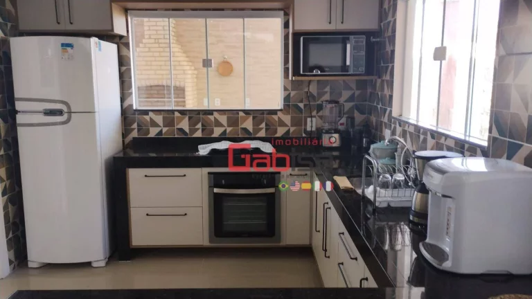 Imagem Casa com 3 dormitórios à venda, 211 m² por R$ 1.100.000,00 - Guriri - Armação dos Búzios/RJ