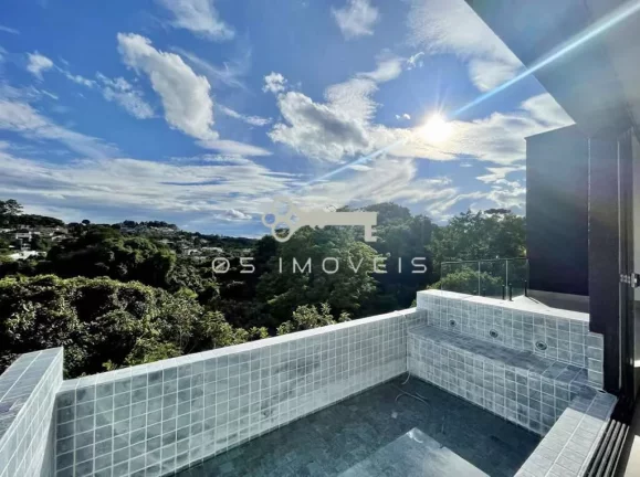 Imagem Nova Casa Golf Village: Vista Espetacular, 4 Suítes, Piscina,energia solar