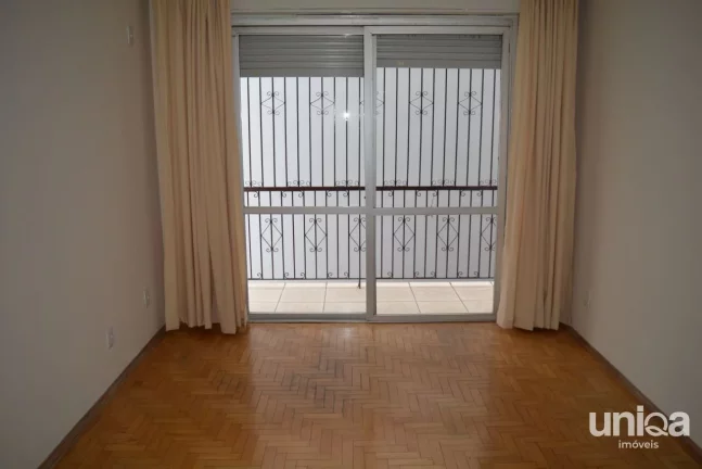 Imagem Apto 2 dormitórios Sacada Cozinha mobiliada Dep Empregada - lado UFN