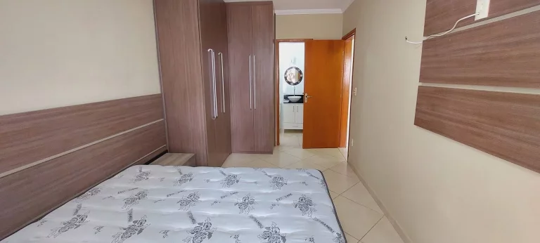 Imagem Apartamento 2 dormitórios no canto do forte com vista Mar