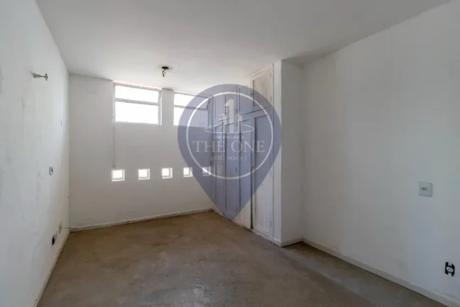 Imagem Imperdível! Casa à venda em São Paulo-SP, Bosque da Saúde: 3 quartos, 2 salas, 2 banheiros, 3 vagas de garagem, 240m².