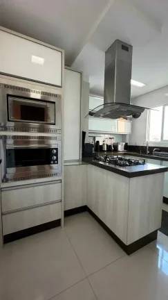 Imagem Apartamento com 1 suíte master e 1 demi próximo ao passeio São Miguel em Balneário Camboriú