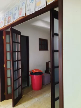 Imagem Casa com 5 dormitórios à venda, 242 m² por R$ 700.000,00 - Centro - Poá/SP
