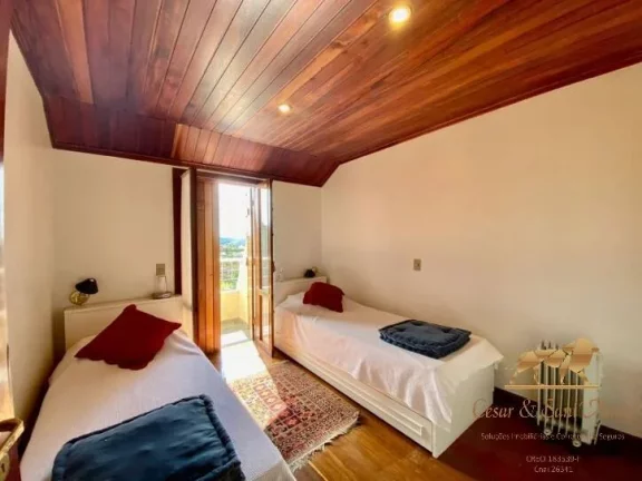 Imagem Apartamento com 4 dormitórios à venda, 186 m² por R$ 1.800.000,00 - Jardim Manancial - Campos do Jordão/SP