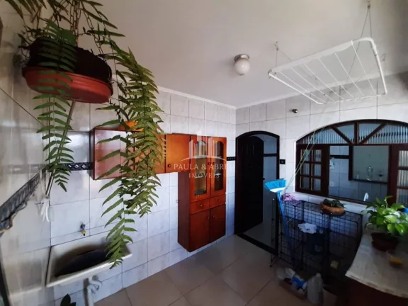 Imagem Linda Casa Principal (+ 2 Casas), 3 Quartos, 3 Banheiros, 2 Salas, Área de Churrasco Grande, 3 Vagas no Jardim Mauá-SP