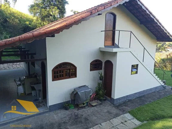 Imagem Chácara com 4500 mts² em Amparo