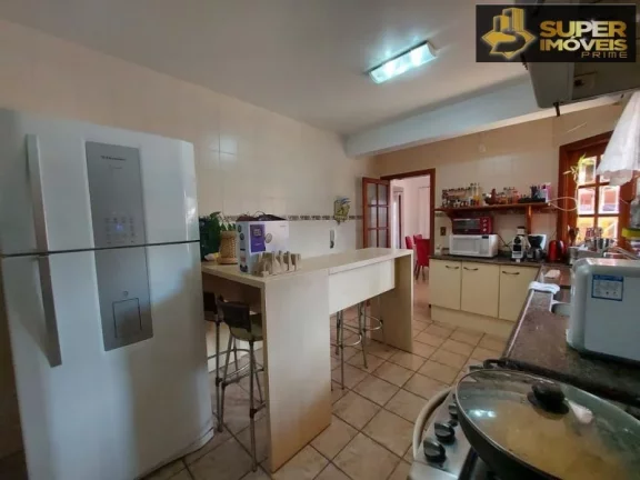 Imagem Casa Alto Padrão a Venda no bairro Centro - Pelotas, RS
