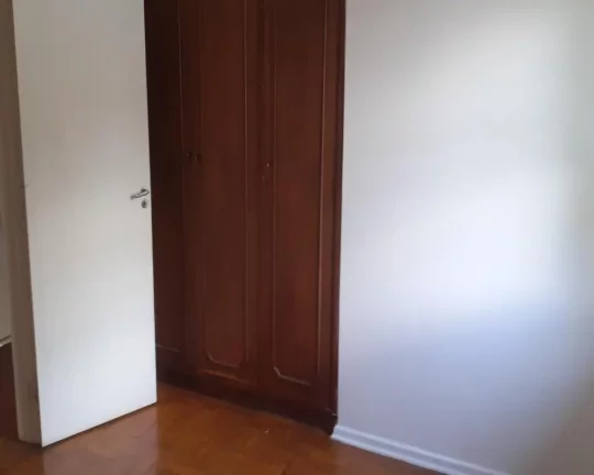 Imagem sobrado com 3 quartos e ótima localização FL26