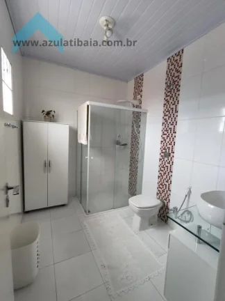 Imagem Sobrado amplo, ótima localização, 3 dormitórios sendo 1 suite.