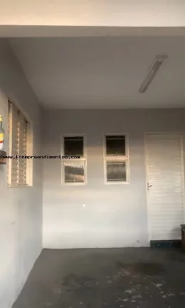 Imagem Casa para Venda em Limeira, Graminha, 2 dormitórios, 1 banheiro, 1 vaga