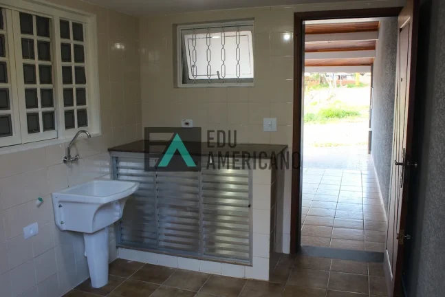 Imagem CASA EM EXCELENTE LOCALIZAÇÃO EM PIRACAIA