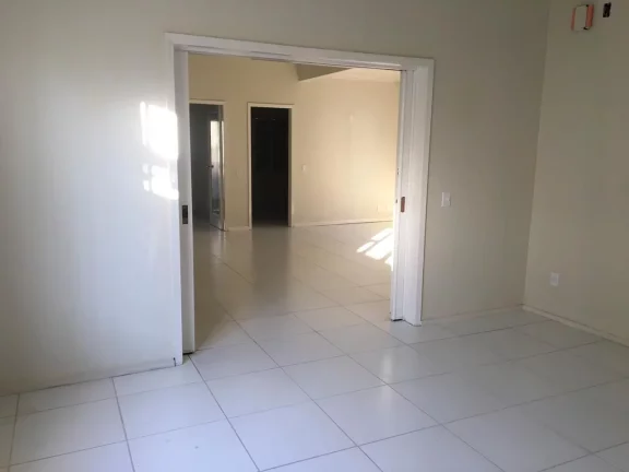 Imagem Excelente Casa Residencial/ Comercial de 2 pavimentos 306m² em São Leopoldo
