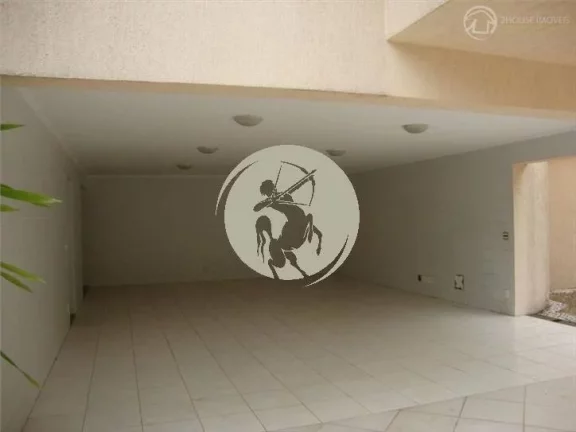 Imagem Casa a venda em condomínio fechado em Barueri