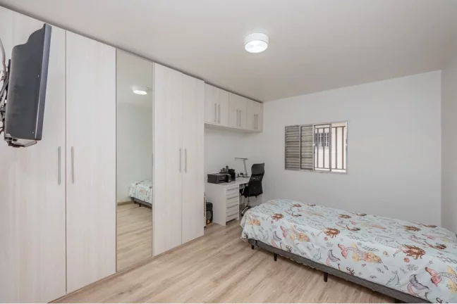 Imagem Sobrado 69m² em rua tranquila – 2 dormitórios + churrasqueira