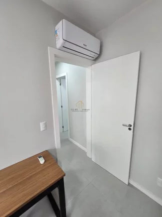Imagem Apartamento em andar alto, MOBILIADO, com dois dormitórios na Pedra Branca!