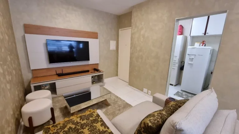 Imagem Flat com 2 dormitórios à venda, 76 m² - Pitangueiras - Guarujá/SP